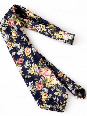 Structure Floral Neck Tie Navy Cotton Vintage Style Made USA Preppy Cottagecore